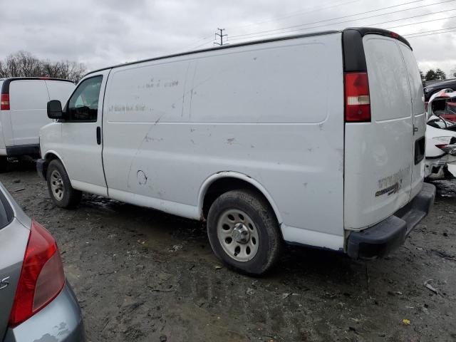 1GCSGAFX0D1145974 - 2013 CHEVROLET EXPRESS G1 WHITE photo 2