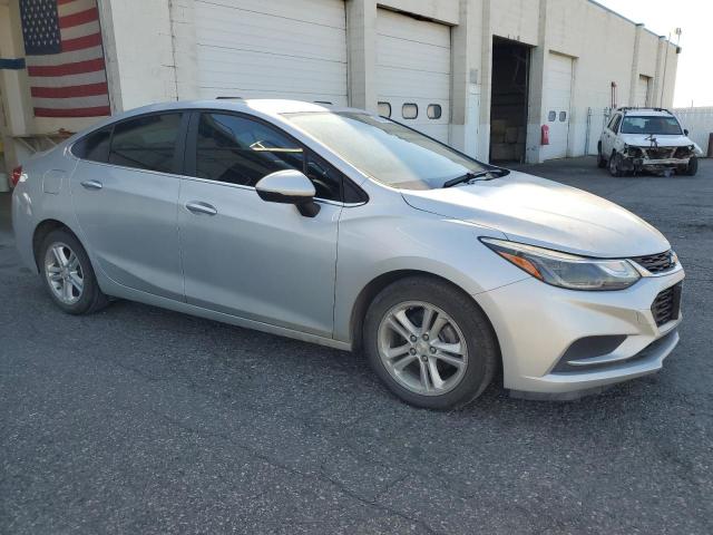 1G1BE5SM3J7106404 - 2018 CHEVROLET CRUZE LT 银色 照片 4