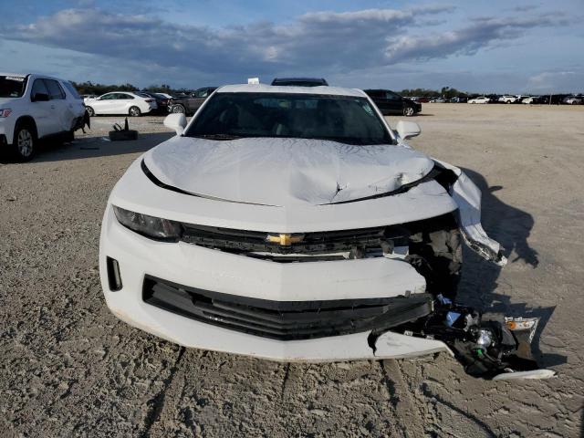 1G1FB1RX0J0129358 - 2018 CHEVROLET CAMARO LT WHITE photo 5