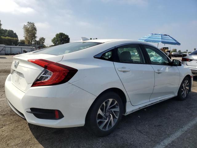 19XFC2F77JE207107 - 2018 HONDA CIVIC EX თეთრი ფოტო 3