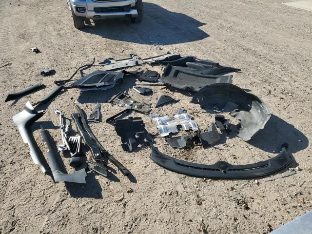 2C3CDZFJ8KH699807 - 2019 DODGE CHALLENGER R/T SCAT PACK SILVER photo 12