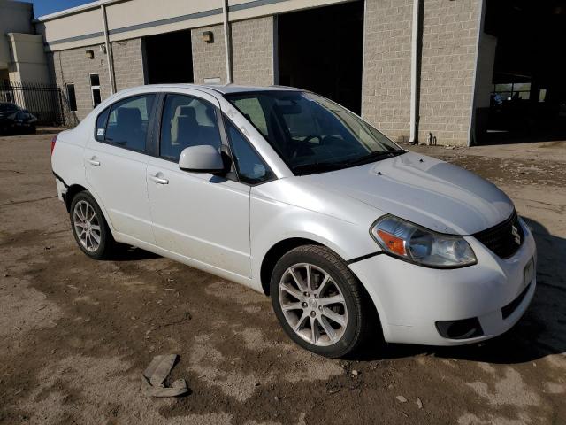 JS2YC5A29B6303727 - 2011 SUZUKI SX4 LE WHITE photo 4