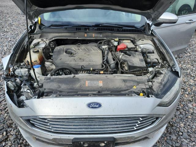 3FA6P0HD5JR229584 - 2018 FORD FUSION SE SILVER photo 11