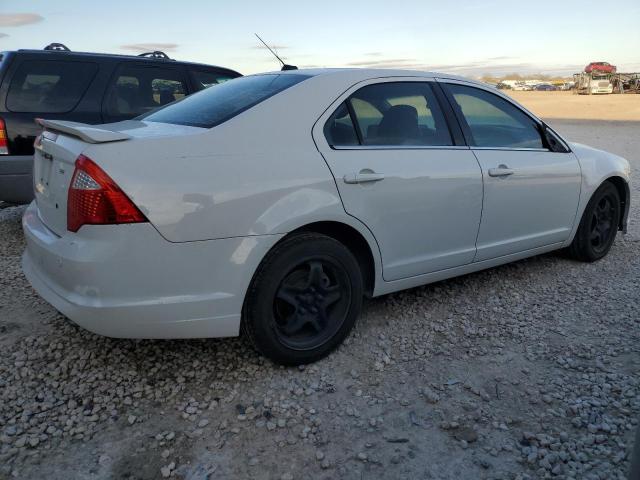 3FAHP0HA5BR302775 - 2011 FORD FUSION SE WHITE photo 3