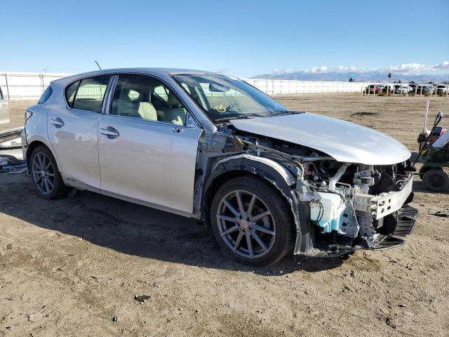 JTHKD5BH9D2123138 - 2013 LEXUS CT 200 SILVER photo 4