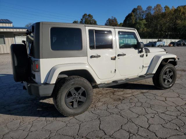 1J4HA5H11AL166936 - 2010 JEEP WRANGLER U SAHARA 白色 照片 3