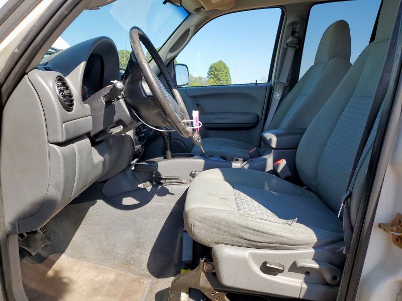 1J4GL48KX6W236450 - 2006 JEEP LIBERTY SPORT Білий фото 7