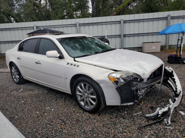 1G4HE57Y17U157046 - 2007 BUICK LUCERNE CXS WHITE photo 4