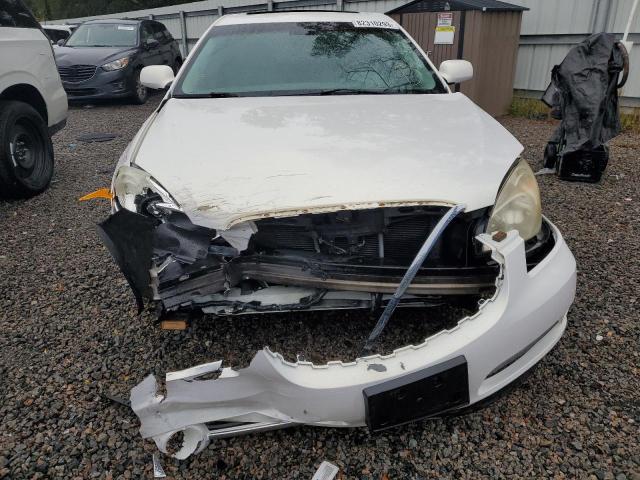 1G4HE57Y17U157046 - 2007 BUICK LUCERNE CXS WHITE photo 5