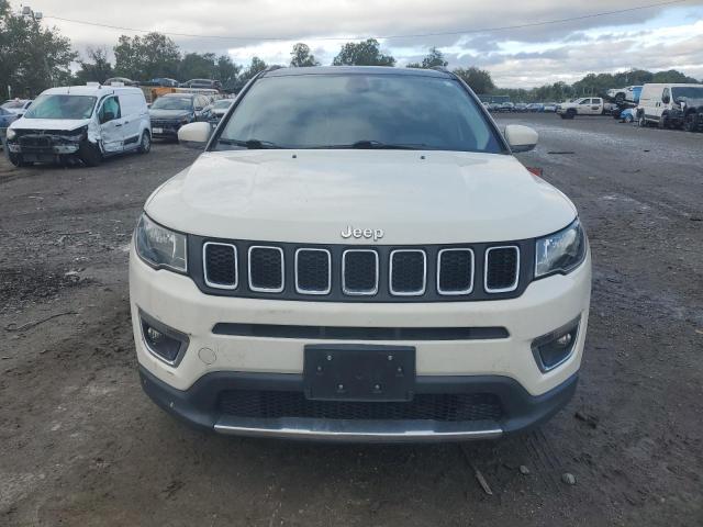 3C4NJDCB8JT143869 - 2018 JEEP COMPASS LIMITED Blanc photo 5