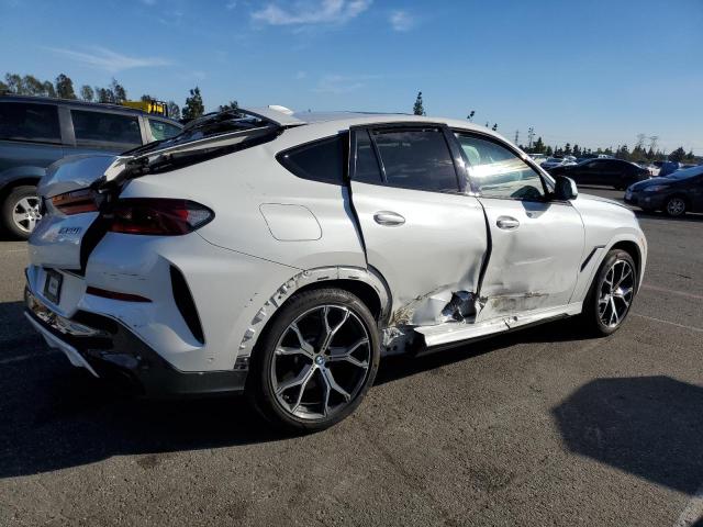 5UXCY8C06M9G37624 - 2021 BMW X6 M50I WHITE photo 3