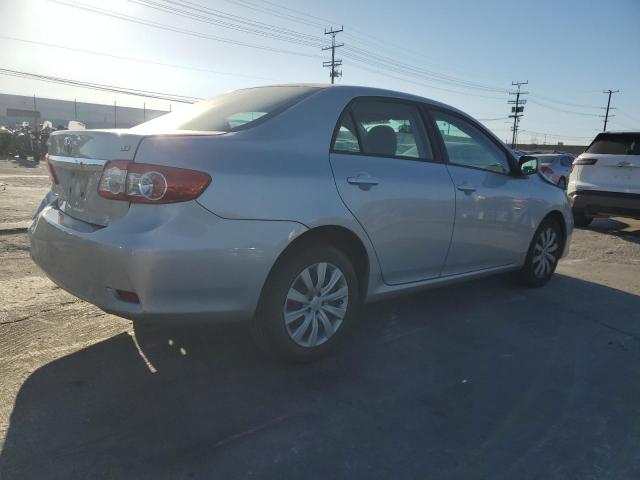 5YFBU4EE6CP063882 - 2012 TOYOTA COROLLA BASE SILVER photo 3