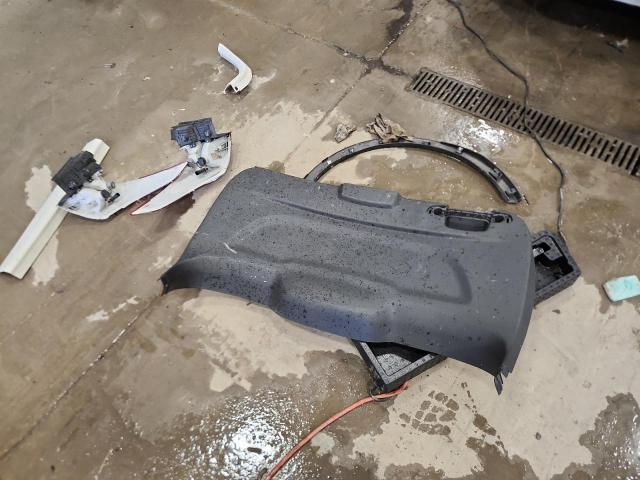 1FMCU9G99FUB09595 - 2015 FORD ESCAPE SE SILVER photo 13