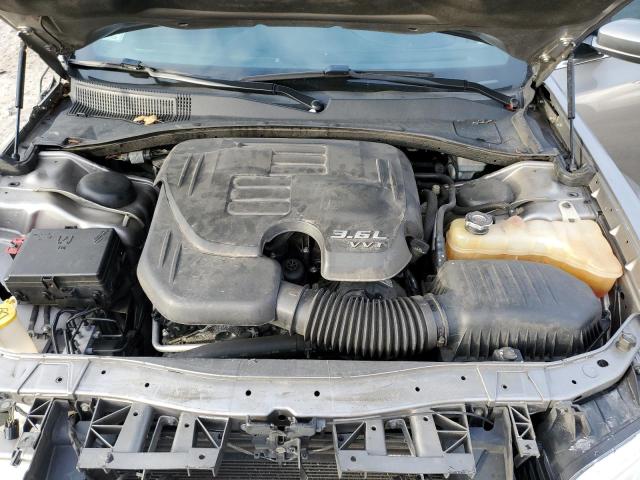 2C3CCAAG1EH305892 - 2014 CHRYSLER 300 SILVER photo 11