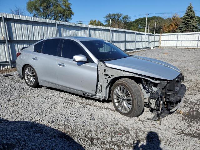 JN1EV7AR2KM556256 - 2019 INFINITI Q50 LUXE SILVER photo 4