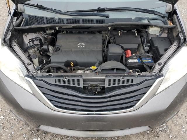 5TDKK3DC7DS385584 - 2013 TOYOTA SIENNA LE GRAY photo 12