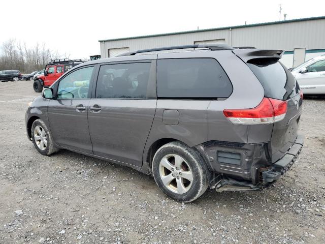 5TDKK3DC7DS385584 - 2013 TOYOTA SIENNA LE GRAY photo 2