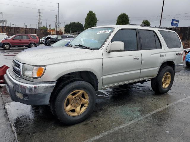 1999 TOYOTA 4RUNNER SR5, 