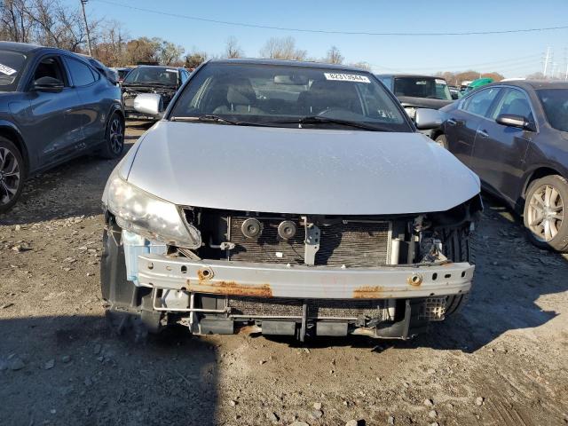 JTKJF5C79B3003921 - 2011 TOYOTA SCION TC 银色 照片 5