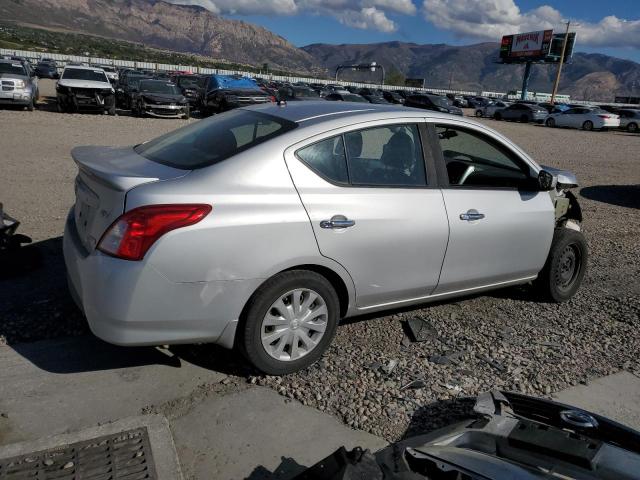 3N1CN7AP6GL891561 - 2016 NISSAN VERSA S SILVER photo 3