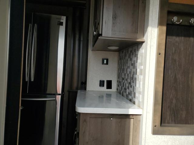 4YDF37925K4702225 - 2019 KEYSTONE MONTANA 米色 照片 8