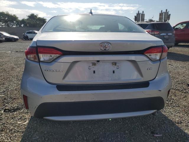 5YFEPMAE8MP207055 - 2021 TOYOTA COROLLA LE Күміс фото 6