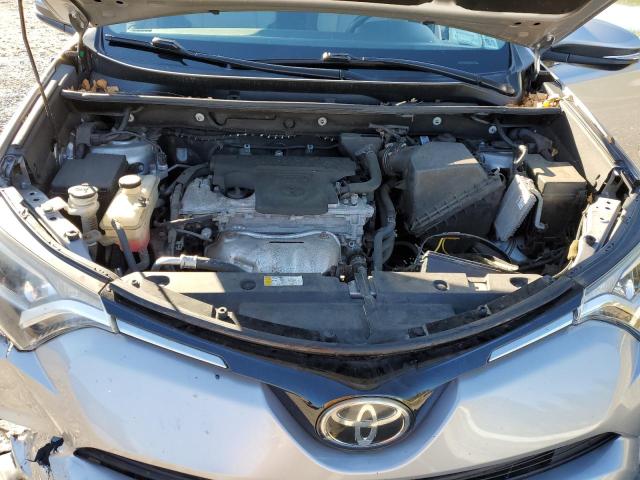 2T3RFREV4HW649046 - 2017 TOYOTA RAV4 XLE فضي صورة 12