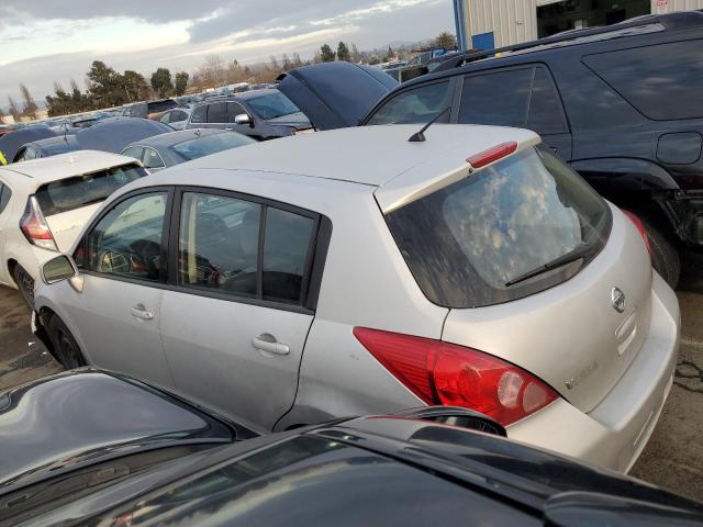 3N1BC13EX8L360570 - 2008 NISSAN VERSA S SILVER photo 2