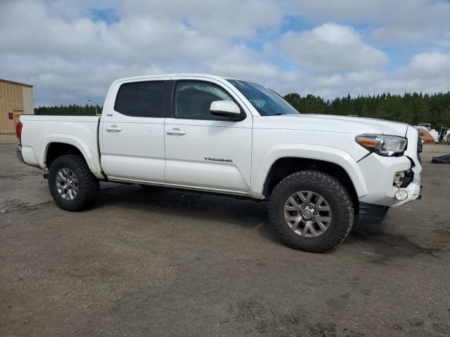 5TFAZ5CN9HX047898 - 2017 TOYOTA TACOMA DOUBLE CAB WHITE photo 4