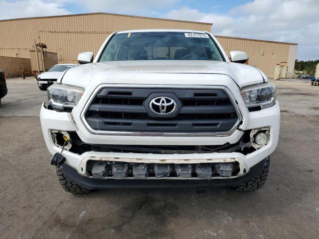 5TFAZ5CN9HX047898 - 2017 TOYOTA TACOMA DOUBLE CAB WHITE photo 5