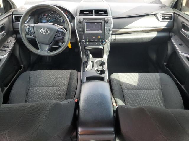 4T1BF1FK3FU490078 - 2015 TOYOTA CAMRY LE Silber Foto 8