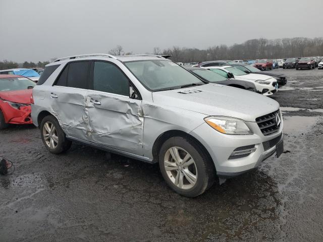 4JGDA5HB8EA408471 - 2014 MERCEDES-BENZ ML 350 4MATIC SILVER photo 4