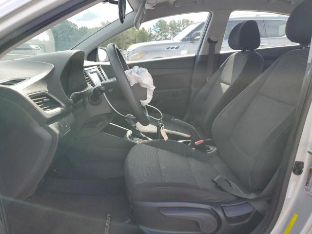 3KPC24A39KE075877 - 2019 HYUNDAI ACCENT SE SILVER photo 7