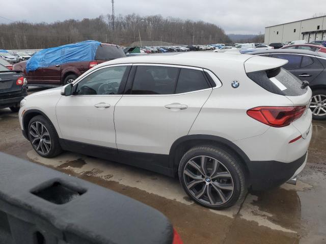WBXYJ3C33JEJ75275 - 2018 BMW X2 SDRIVE28I WHITE photo 2