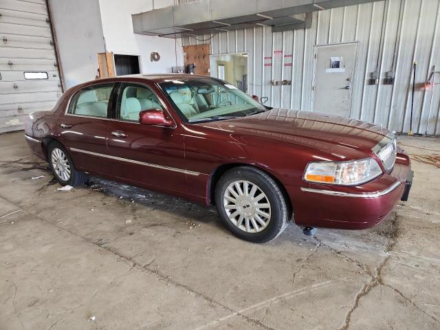 1LNHM81W83Y653623 - 2003 LINCOLN TOWN CAR EXECUTIVE Rot Foto 4
