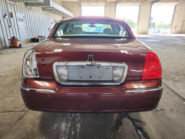 1LNHM81W83Y653623 - 2003 LINCOLN TOWN CAR EXECUTIVE Rot Foto 6