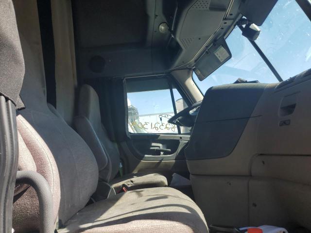 3AKJGLDR7GSGW8803 - 2016 FREIGHTLINER CASCADIA 1 თეთრი ფოტო 5