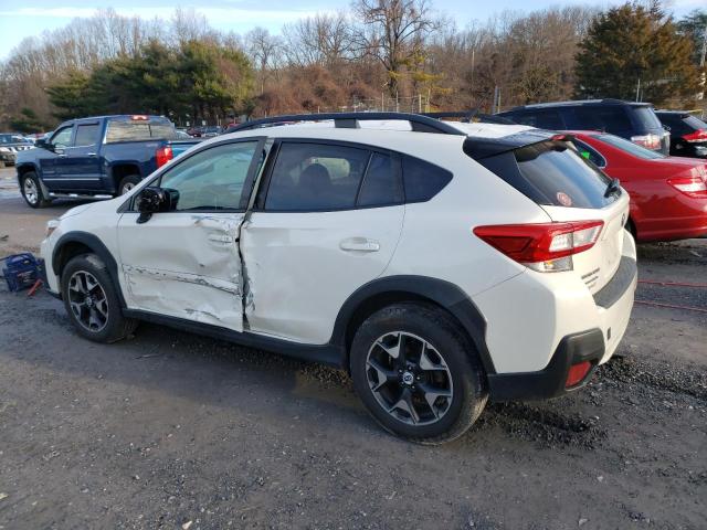 JF2GTAAC7JH323678 - 2018 SUBARU CROSSTREK WHITE photo 2