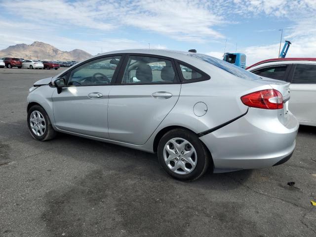 3FADP4BJ2DM137007 - 2013 FORD FIESTA SE 银色 照片 2