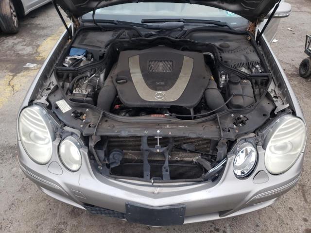 WDBUF87X08B238513 - 2008 MERCEDES-BENZ E 350 4MATIC GRAY photo 11