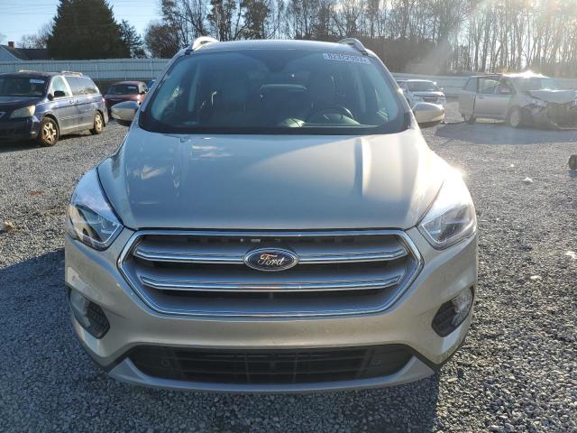 1FMCU9J94JUA69119 - 2018 FORD ESCAPE TITANIUM GOLD photo 5