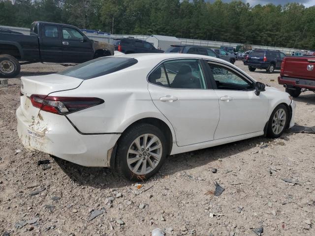4T1C11BK0NU069510 - 2022 TOYOTA CAMRY LE თეთრი ფოტო 3
