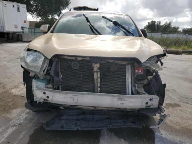 5TDZK3EH4AS013320 - 2010 TOYOTA HIGHLANDER GOLD photo 5