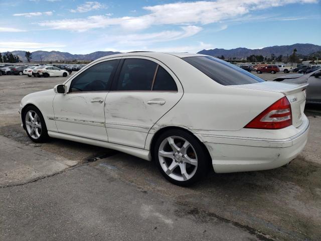 WDBRF52H07F925826 - 2007 MERCEDES-BENZ C 230 WHITE photo 2