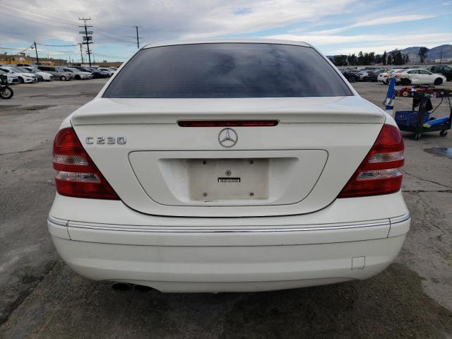 WDBRF52H07F925826 - 2007 MERCEDES-BENZ C 230 WHITE photo 6