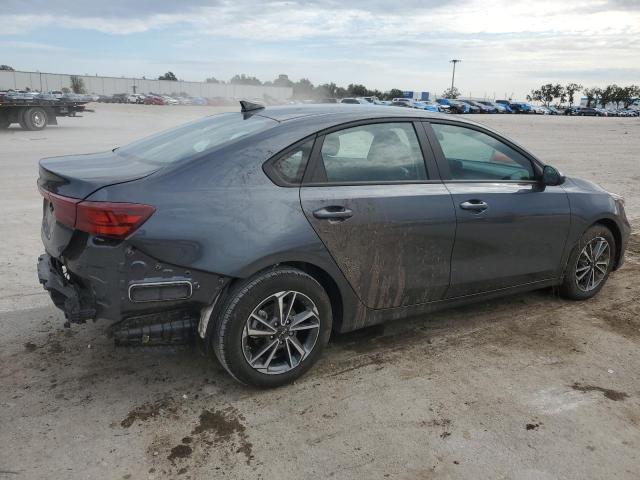 3KPF24AD5PE680122 - 2023 KIA FORTE LX GRAY photo 3