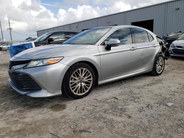 2020 TOYOTA CAMRY XLE, 