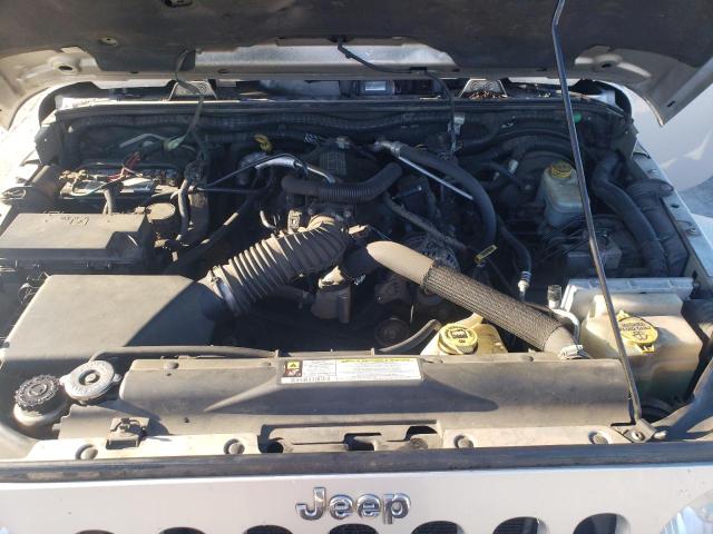 1J8GA59148L544234 - 2008 JEEP WRANGLER U SAHARA SILVER photo 12