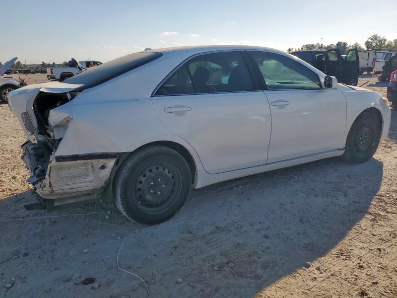 4T4BF3EK6BR179161 - 2011 TOYOTA CAMRY BASE WHITE photo 3