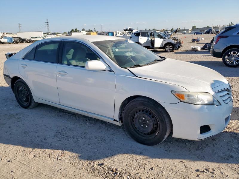 4T4BF3EK6BR179161 - 2011 TOYOTA CAMRY BASE WHITE photo 4